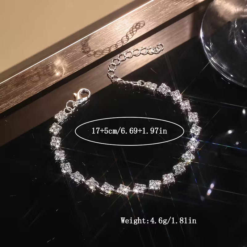 Bracelet élégant en cuivre carré avec griffes en strass